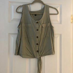 Universal Thread olive tie front tank